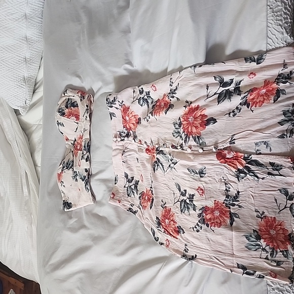 Matching strapless skirt set - Picture 1 of 3